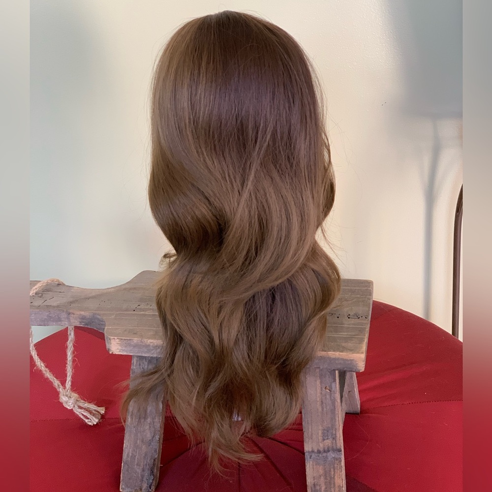 Brand New in Package OMBRE BROWN LOOSE WAVE SYNTHETIC WIG 22”